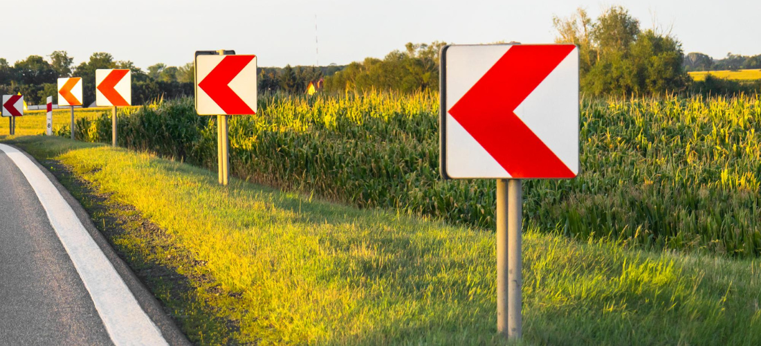 The Importance of High-Quality Safety Sign Boards on Roads: A Guide for Suppliers