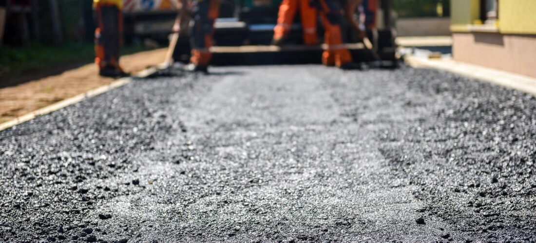 Understanding the Advantages of Cationic Bitumen Emulsion for Road Construction