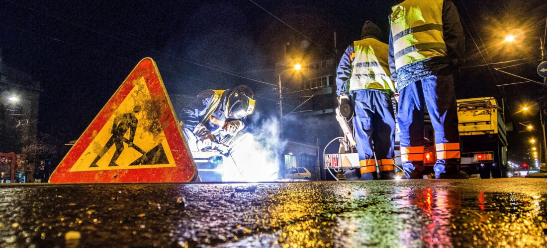 How Specialty Chemicals Drive Efficiency in Manufacturing | Bedrock Chem Infra